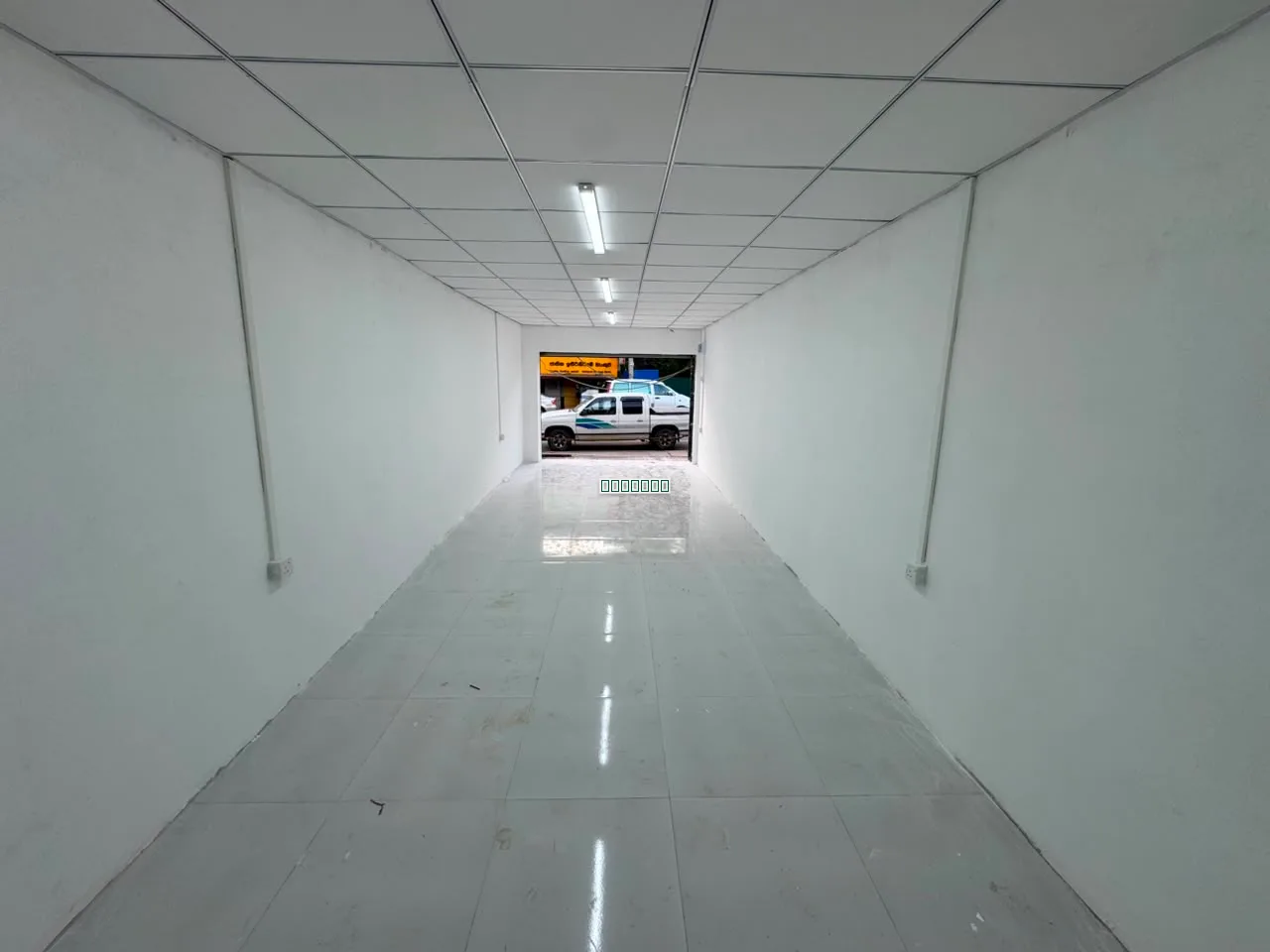 Prime 325 Sq. Ft. Shop for Rent in Giriulla Town – Facing Negombo Road, Near Bus Stand - photo 1