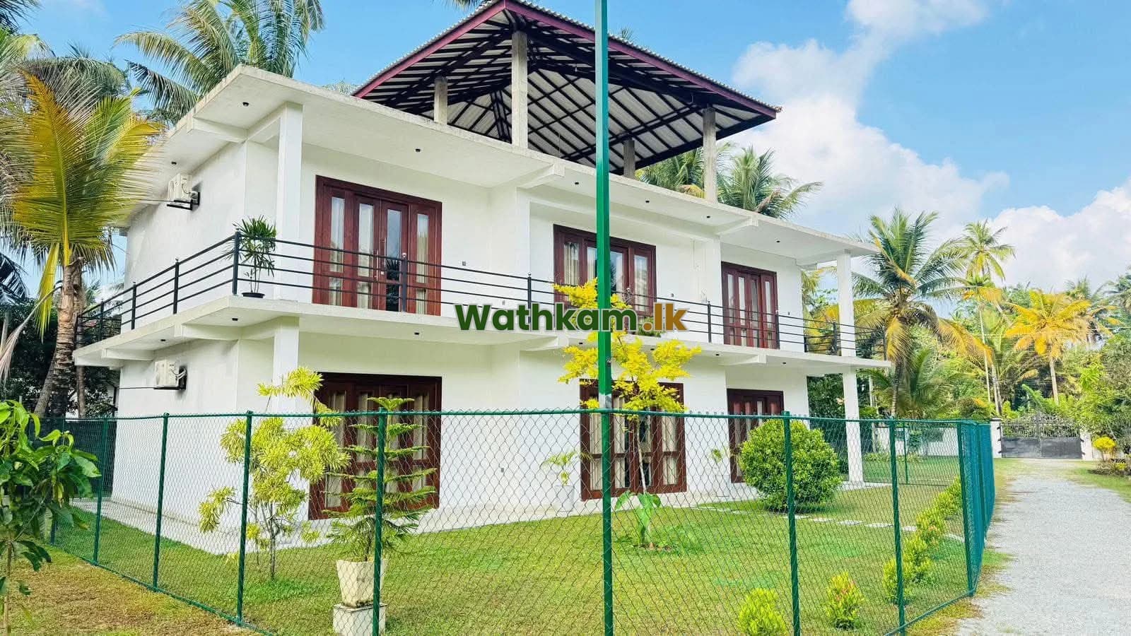 Newly 5 bedroom villa for sale in Ahangama-walking distance to the beach - photo 1